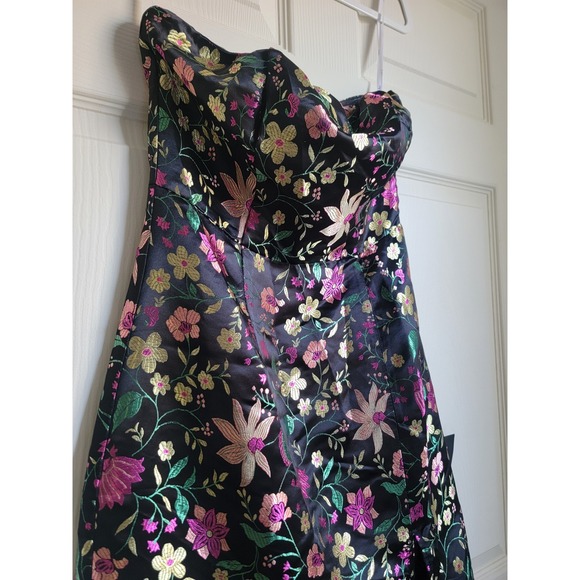 NWT Lulus Make A Move Black Satin Floral Jacquard Strapless Midi Dress Small - Picture 6 of 11